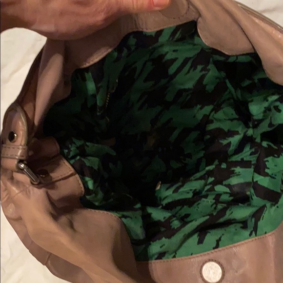 Marc by Marc Jacob’s large slouchy handbag - Picture 4 of 5